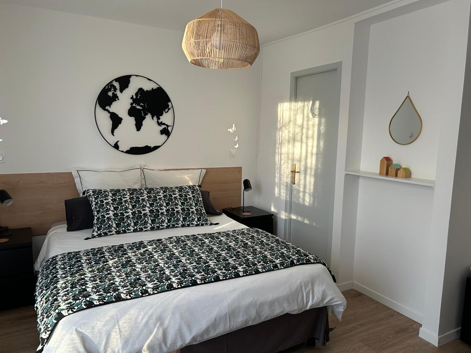 Arc En Ciel Du Mont Bed & Breakfast Pontorson Exterior photo